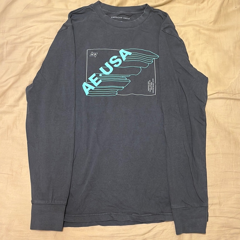 Call American Eagle standard fit